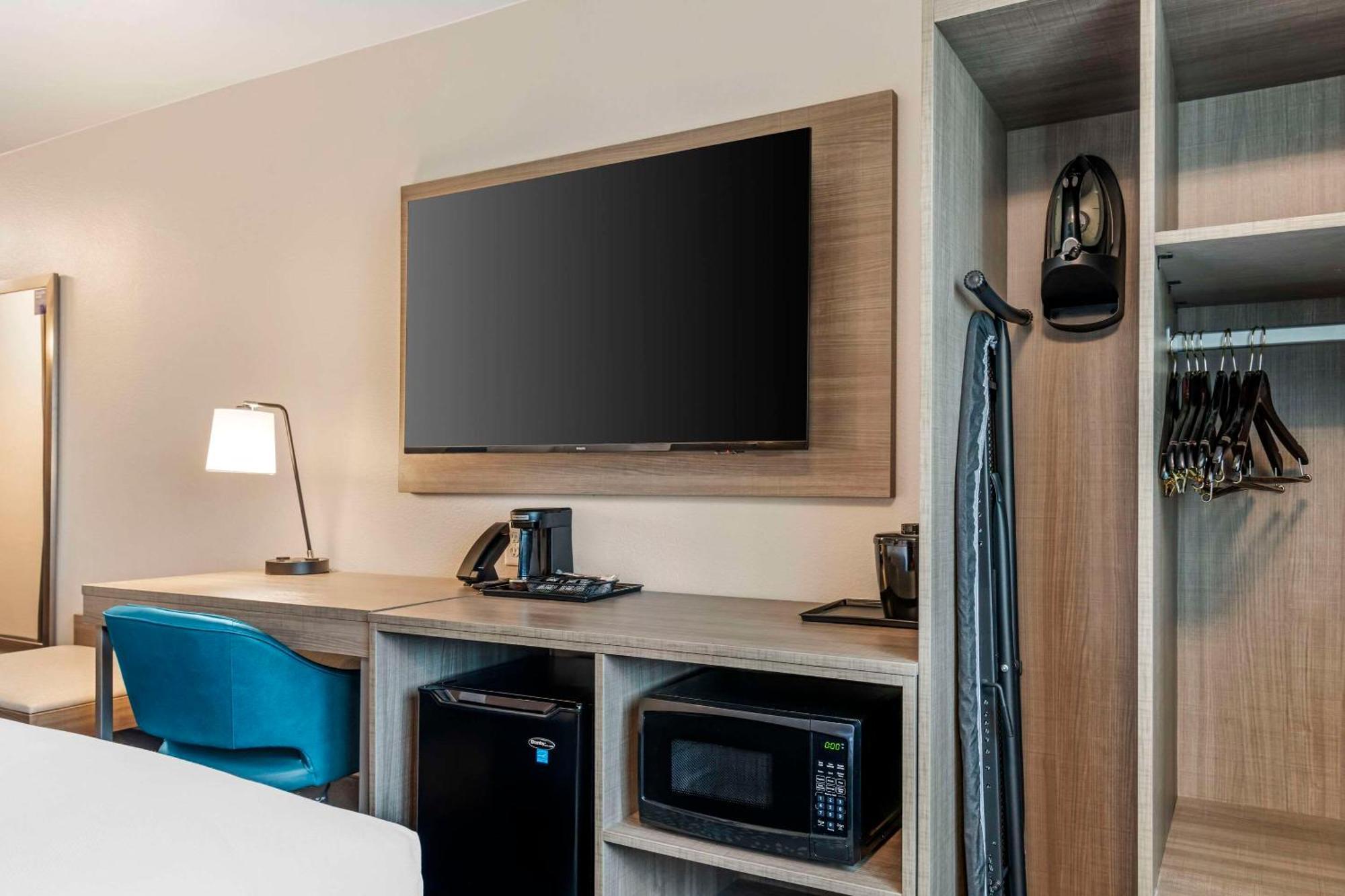 Comfort Inn Феърбанкс Екстериор снимка